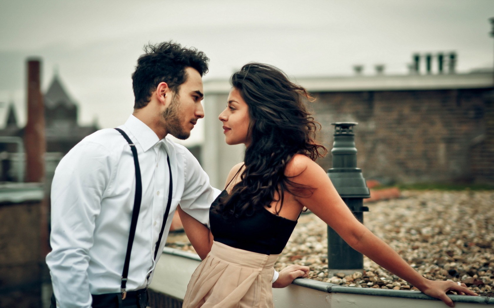 Reasons Why Should or Shouldn’t Wait for Reciprocal Love